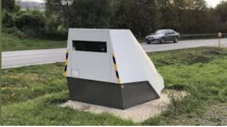 Info route : installation d&#039;un radar mobile pendant les travaux à la Cluse-et-Mijoux