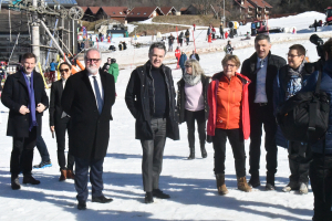 Réchauffement climatique : Christophe Béchu, ministre de la Transition écologique, sur les pistes de Métabief