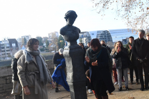 Besançon : La statue d&#039;Henriette de Crans vandalisée