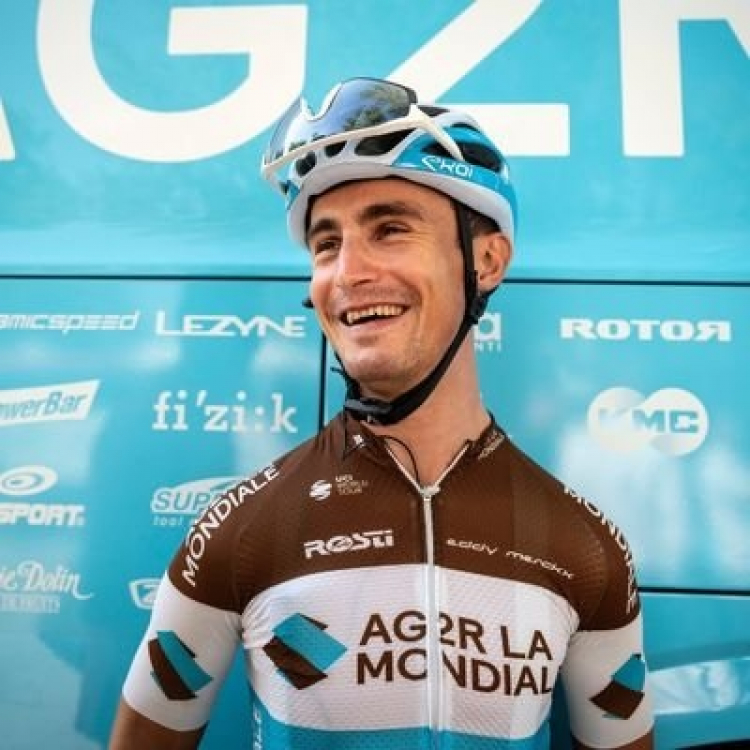 Cyclisme : le Jurassien Alexis Vuillermoz en jaune sur le Critérium du Dauphiné