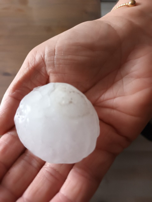 Violent orage : Besoin de tuiles et de bâches pour protéger les habitations sinistrées