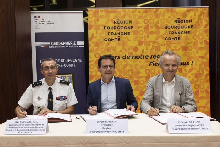 Bourgogne-Franche-Comt&eacute; : des r&eacute;servistes de la gendarmerie dans les trains Mobigo